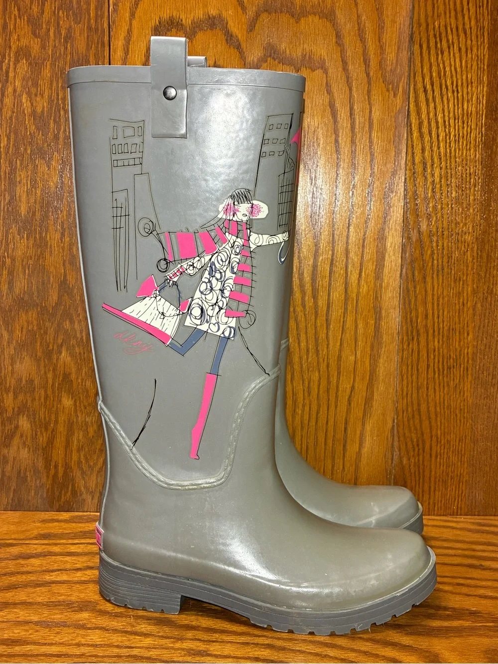 DKNY RAIN Graphic Gray Rubber Rain Boots Waterproof Pink Accent Women’s 8